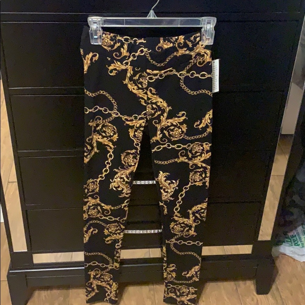 Patterned leggings